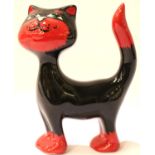 Lorna Bailey ceramic standing cat. P&P Group 1 (£14+VAT for the first lot and £1+VAT for