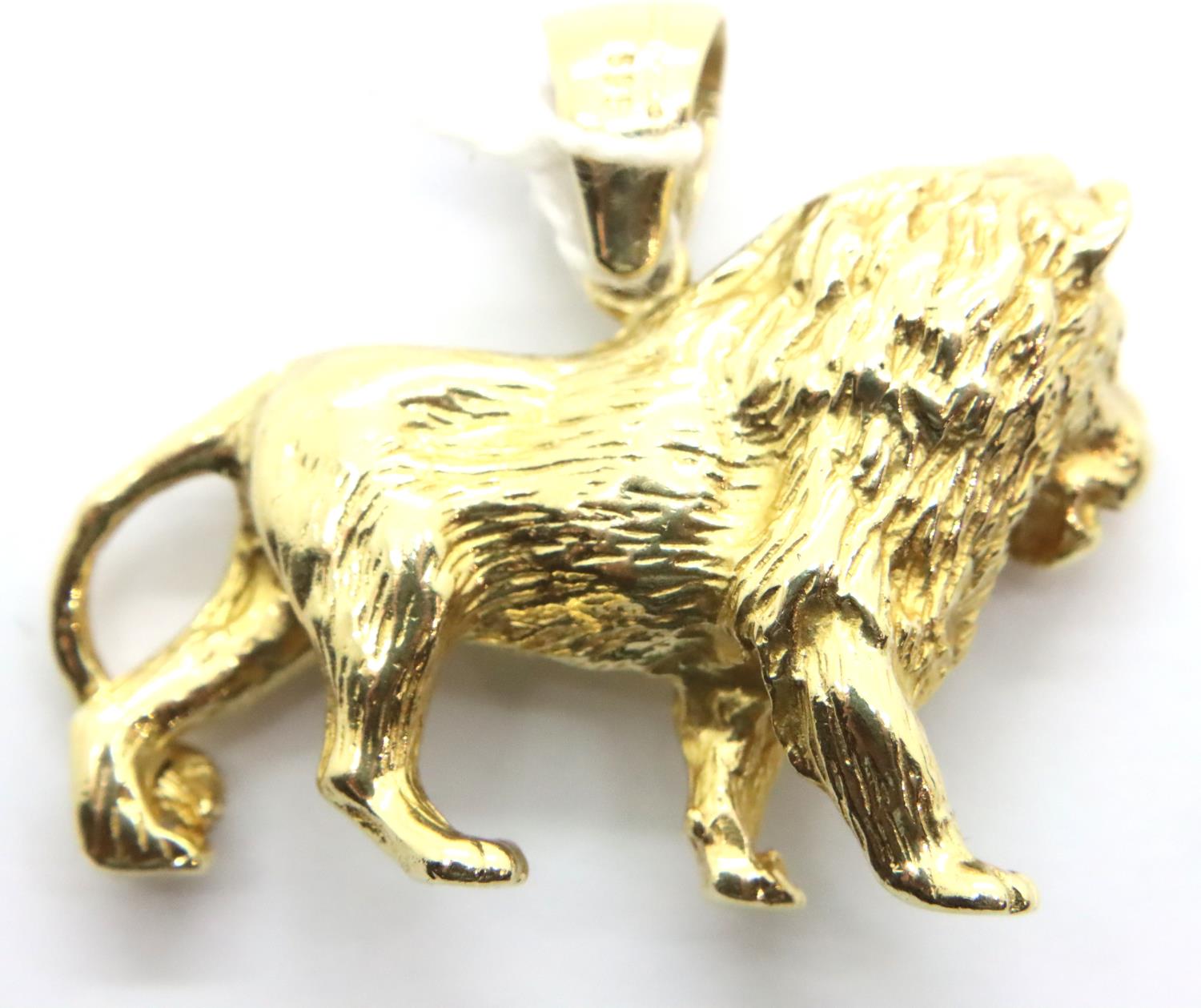 14ct solid gold Lion pendant, fully hallmarked, RRP £1100+, 14.2g. P&P Group 1 (£14+VAT for the - Image 2 of 3