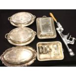 Quantity of mixed silver plate including chafing dishes. P&P Group 3 (£25+VAT for the first lot