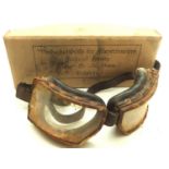 WWI German flying goggles. P&P Group 1 (£14+VAT for the first lot and £1+VAT for subsequent lots)