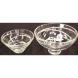 Two Wedgwood lead crystal bowls in the Aura pattern, by Jasper Conran, largest D: 26 cm. P&P Group 3