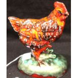 Anita Harris Hen, signed in gold, H: 14 cm. P&P Group 1 (£14+VAT for the first lot and £1+VAT for