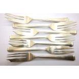 Set of eight hallmarked silver dessert forks, Sheffield assay. P&P Group 1 (£14+VAT for the first