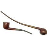 Antique Briarwood Churchwardens pipe and a Bewley wooden pipe. P&P Group 2 (£18+VAT for the first