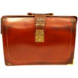 WWII Period Officers Briefcase with Flint & Denbigh Yeomanry Cap Badge. P&P Group 1 (£14+VAT for the