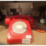 Red, GPO746 Retro rotary telephone replica of the 1970s classic, compatible with modern telephone
