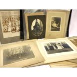 Collection of monochrome early 20th Century photographs. P&P Group 1 (£14+VAT for the first lot