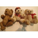 Three miniature teddy bears. P&P Group 1 (£14+VAT for the first lot and £1+VAT for subsequent lots)