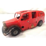 Triang Minic tinplate clockwork fire engine, unboxed. (No key). P&P Group 1 (£14+VAT for the first