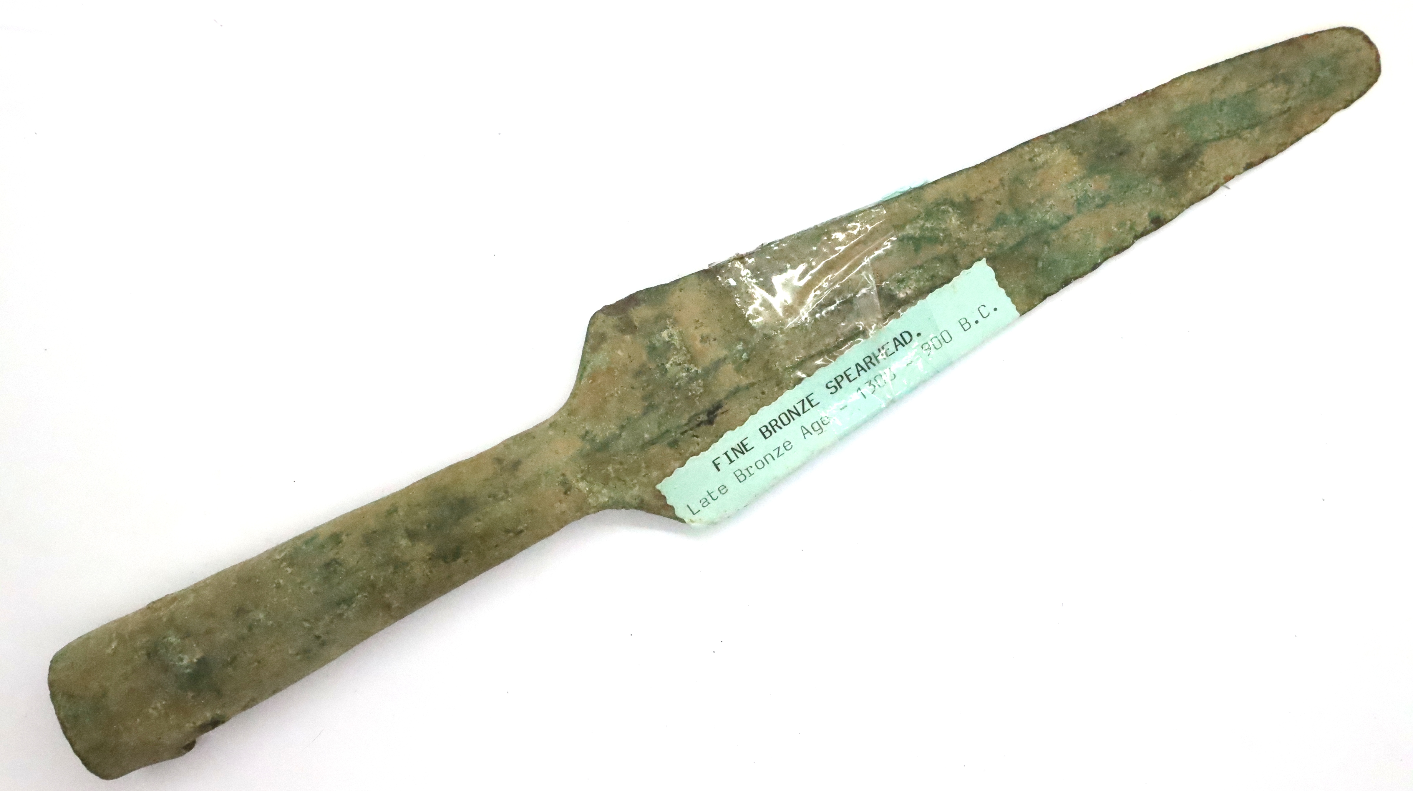 Late Bronze Age spearhead c1300-900 BC with museum label, L: 27 cm. P&P Group 2 (£18+VAT for the