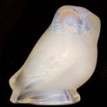 Lalique blue glass owl, H: 5.5 cm. P&P Group 1 (£14+VAT for the first lot and £1+VAT for