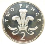 2000 twopence of Queen Elizabeth II - from set. P&P Group 1 (£14+VAT for the first lot and £1+VAT