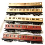 Five Hornby OO coaches, two LMS, three LNER Teak, mostly in very good condition, unboxed, requires