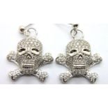 18ct white gold 1.5ct diamond skull and crossbones earrings, 8.3g. P&P Group 1 (£14+VAT for the