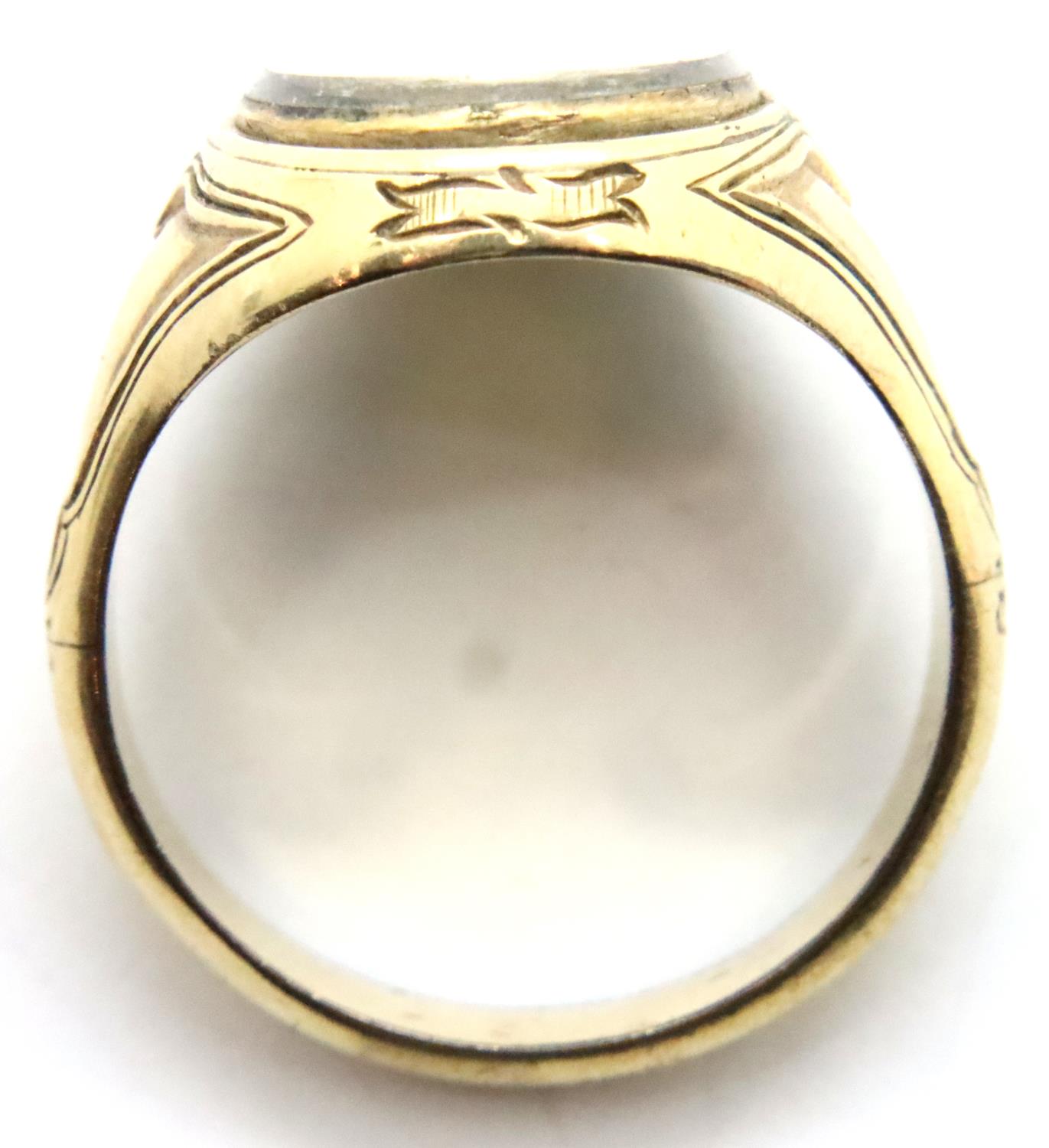 Victorian gold mourning signet ring, size Q. 4.2g. Some light wear from age/general wear, - Image 2 of 4