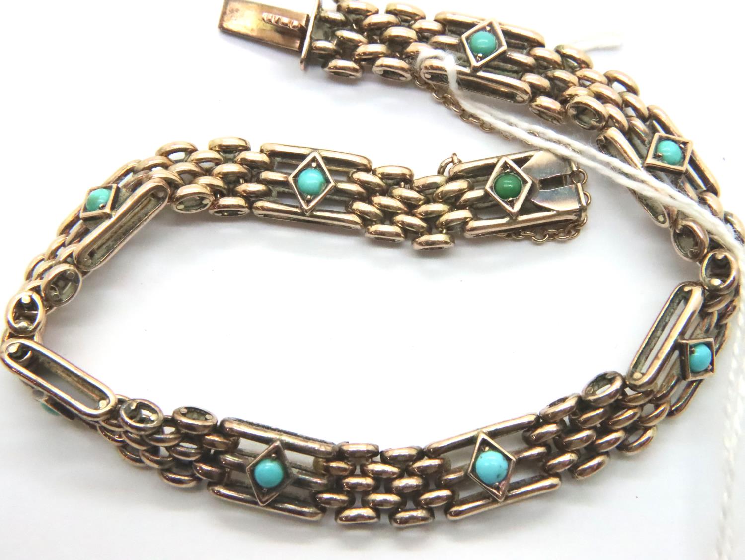 Edwardian 9ct rose gold turquoise set gate bracelet, L: 19 cm , 15.8g. P&P Group 1 (£14+VAT for - Image 5 of 5