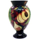 Moorcroft vase in the Queens Choice pattern, H: 19 cm, no cracks chips or visible restoration. P&P