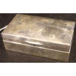 Hallmarked silver box lined with velvet, L: 12 cm. P&P Group 2 (£18+VAT for the first lot and £3+VAT