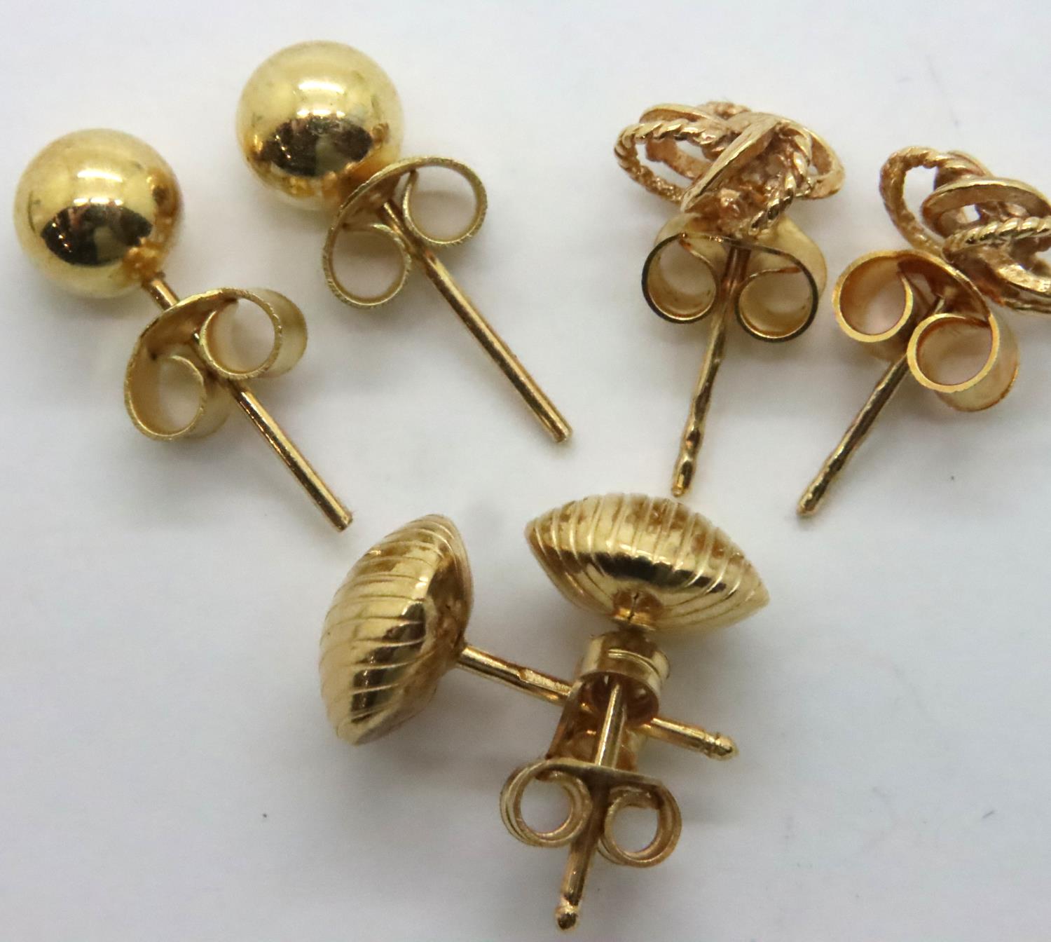 Three pairs of 9ct gold earrings, 5.1g. P&P Group 1 (£14+VAT for the first lot and £1+VAT for - Image 2 of 2