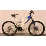 Silverfox Thunderbolt 18 gear dual disc 17 inch frame trail bike. Not available for in-house P&P,