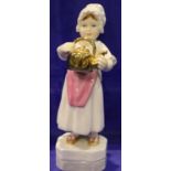 Royal Worcester figurine, Polly Put The Kettle On, H: 14 cm. P&P Group 2 (£18+VAT for the first