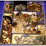 Tray of good quality costume jewellery. P&P Group 2 (£18+VAT for the first lot and £3+VAT for