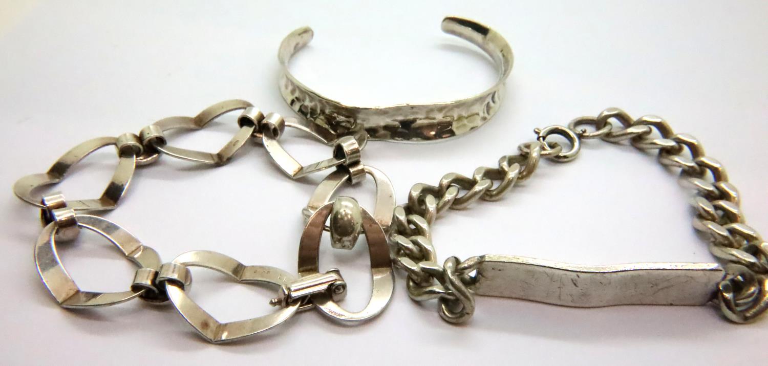 Three mixed 925 silver bracelets. P&P Group 1 (£14+VAT for the first lot and £1+VAT for subsequent