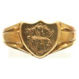 22ct gold signet ring with engraved initials SB, size T, 4.6g. P&P Group 1 (£14+VAT for the first