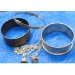 Hallmarked silver childs bangle, necklace and bracelet set and two hallmarked silver napkin rings,