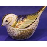 Royal Crown Derby Finch with gold button, L: 9 cm. No cracks, chips or visible restoration. P&P