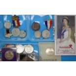 Mixed Commemoratives medals and crowns. P&P Group 1 (£14+VAT for the first lot and £1+VAT for