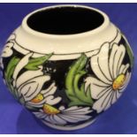 Moorcroft squat vase in the Phoebe pattern, H: 12 cm. P&P Group 1 (£14+VAT for the first lot and £