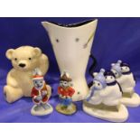 Wade vase moneybox and four figurines, no chips, cracks or visible restoration. P&P Group 3 (£25+VAT