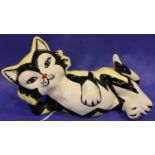 Lorna Bailey cat, Lying Down, L: 16 cm. No cracks, chips or visible restoration. P&P Group 1 (£14+