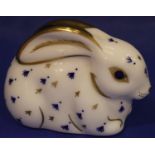 Royal Crown Derby Rabbit, with gold stopper, L: 7 cm. P&P Group 1 (£14+VAT for the first lot and £