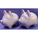 A pair of Wade ceramic piggy banks. P&P Group 2 (£18+VAT for the first lot and £3+VAT for subsequent
