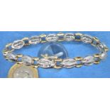 14ct white and yellow gold bracelet set with baguette cut diamonds, L: 18 cm, 18.4g. Good condition,