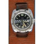 Timex; vintage wristwatch, working at lotting. P&P Group 1 (£14+VAT for the first lot and £1+VAT for