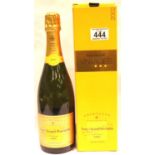 2002 Veuve Clicquot Ponsardin Champagne Brut Vintage. P&P Group 2 (£18+VAT for the first lot and £