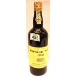 Bottle of 1985 vintage Port. P&P Group 2 (£18+VAT for the first lot and £3+VAT for subsequent lots)