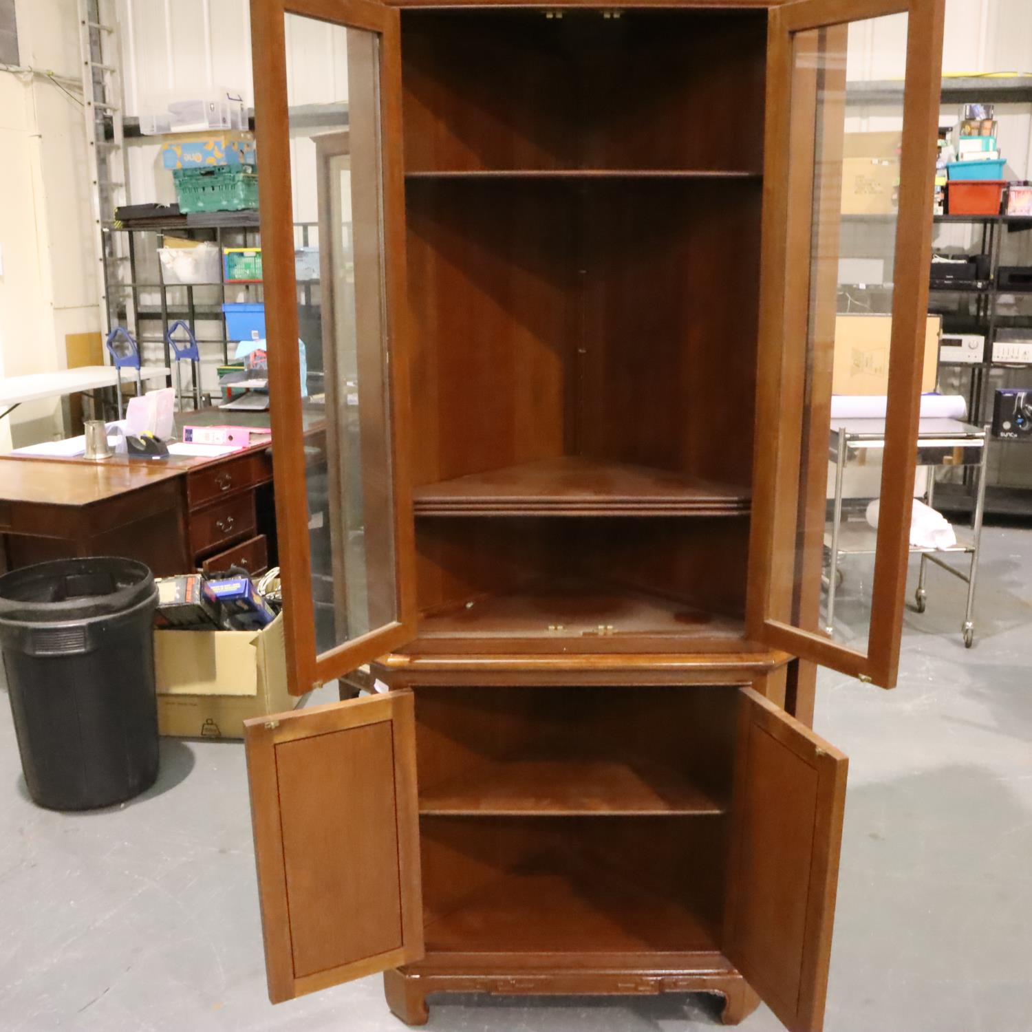 A pair of floor standing corner cupboards, each having a single glazed door with internal shelves, - Image 2 of 2