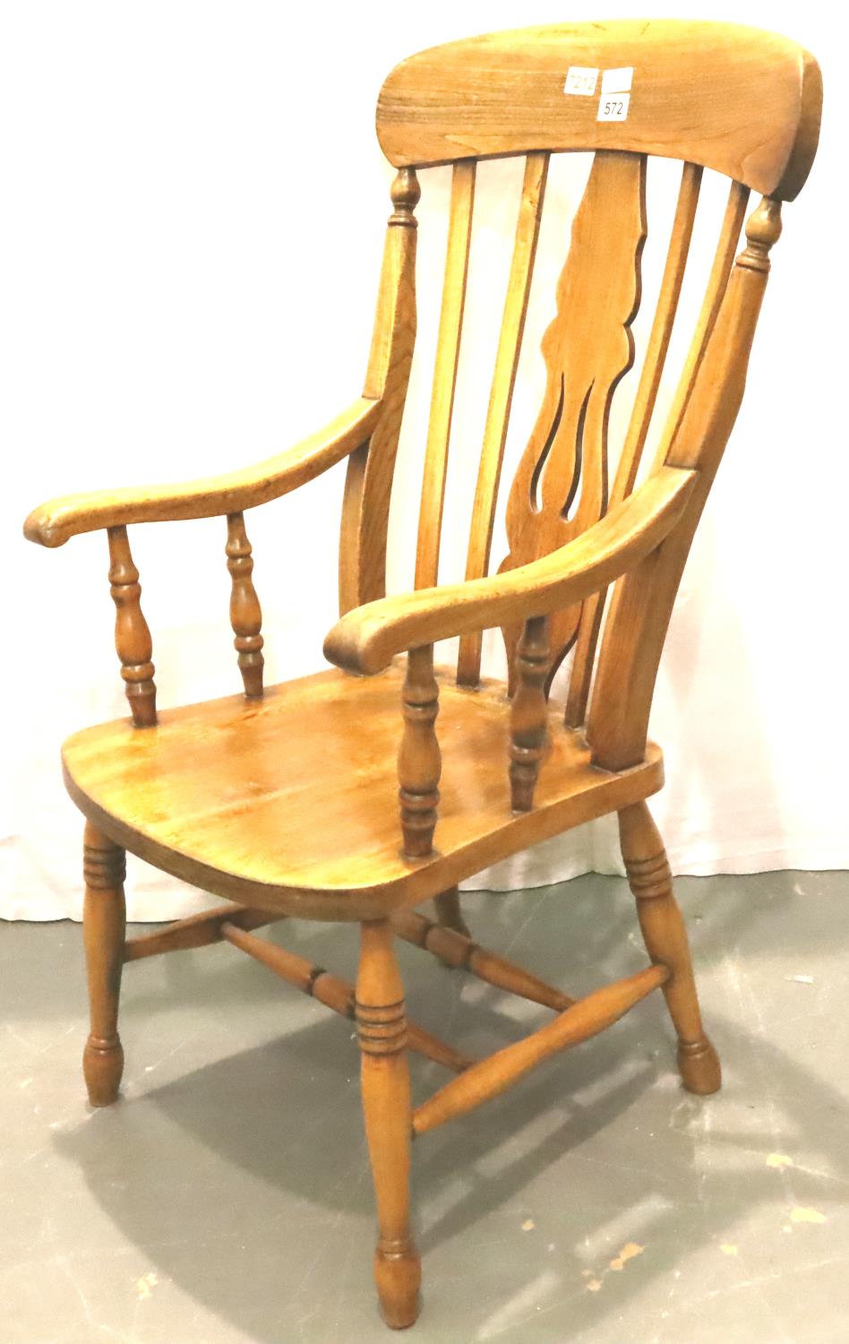 Late 19th/early 20th century Windsor chair with pierced back splat and turned supports. Not