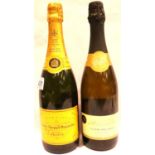 Bottle of Veuve Clicquot NV Champagne and a bottle of Mountbridge Sparkling. P&P Group 2 (£18+VAT
