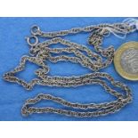 925 silver neck chain, L: 66 cm. P&P Group 1 (£14+VAT for the first lot and £1+VAT for subsequent