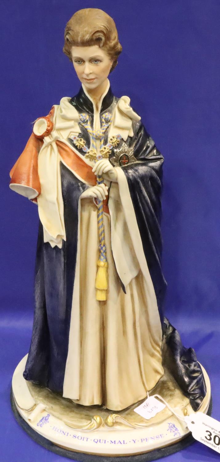 Large Capodimonte limited edition figurine of Her Majesty The Queen, H: 37 cm. P&P Group 3 (£25+