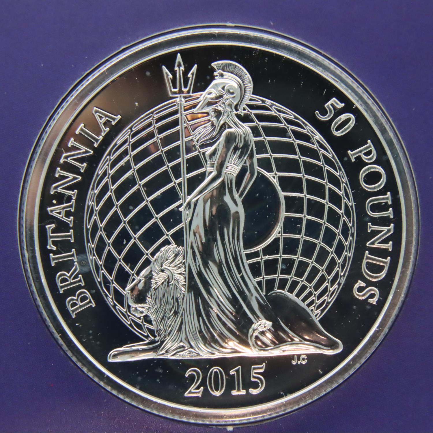 2015 Britannia Design uncirculated 999 fine silver £50. P&P Group 1 (£14+VAT for the first lot