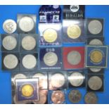 Elizabeth II crowns; mostly commemoratives in plastic cases, with further medallic tokens. P&P Group