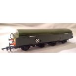 Kit built brake tender BR Green, in very good condition, unboxed. P&P Group 1 (£14+VAT for the first