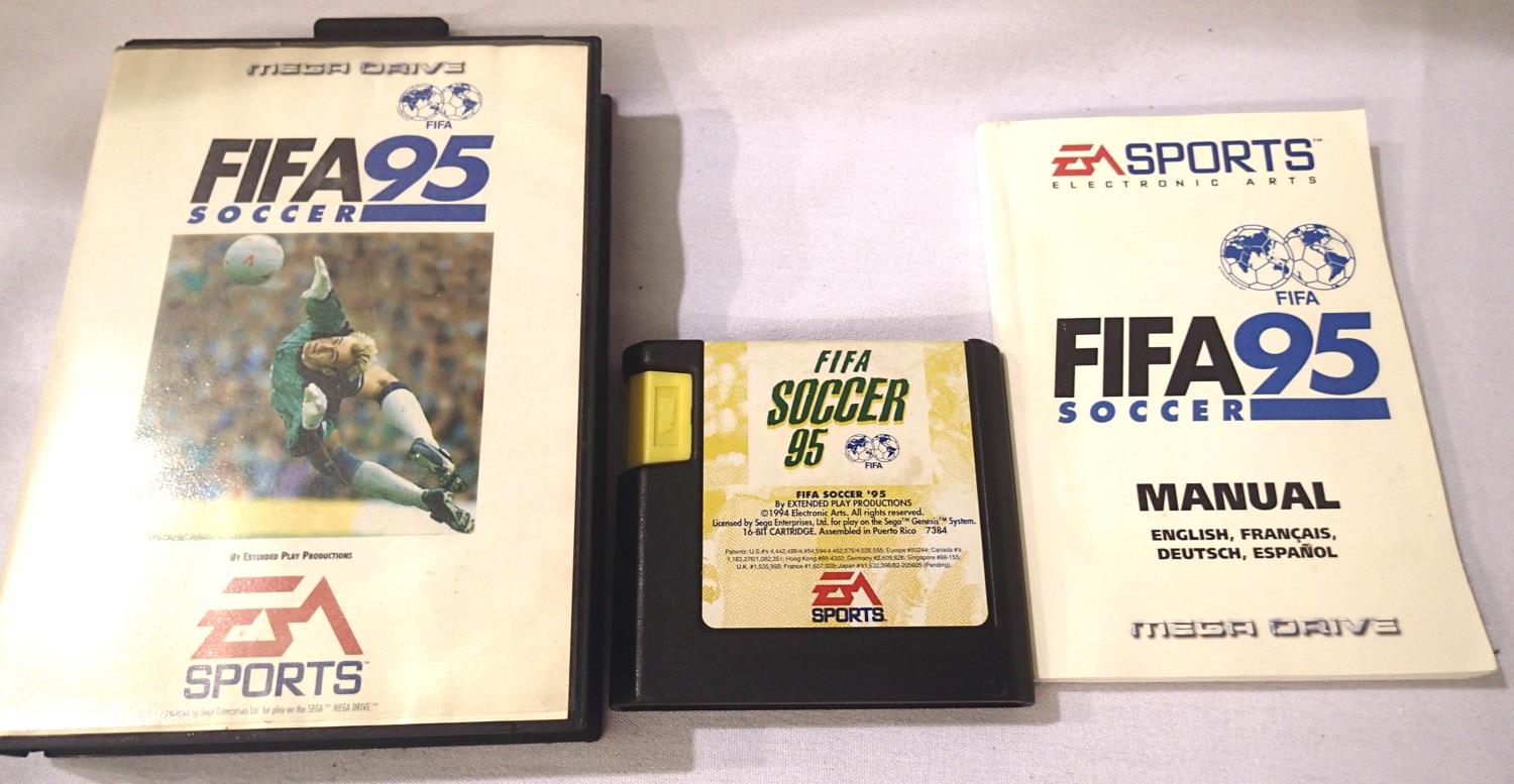 Cased mega drive Fifa 95 soccer games cartridge. P&P Group 1 (£14+VAT for the first lot and £1+VAT