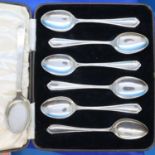 Six boxed hallmarked silver teaspoons and a further loose teaspoon. P&P Group 1 (£14+VAT for the